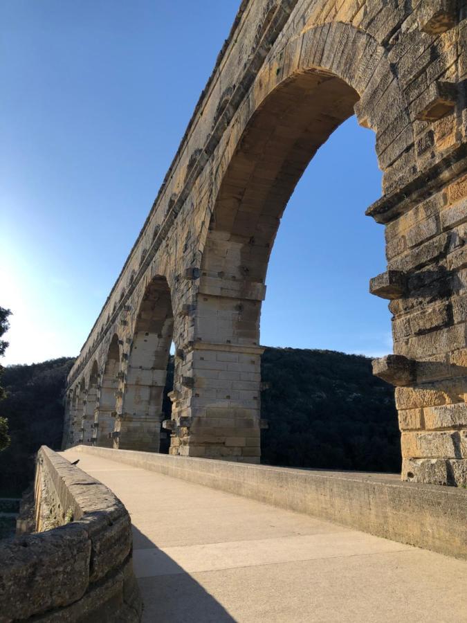 Studio Havre De Paix Au Pont Du Gard Piscine Et Jacuzzi Chez Valerie Payre Vers-Pont-du-Gard Buitenkant foto