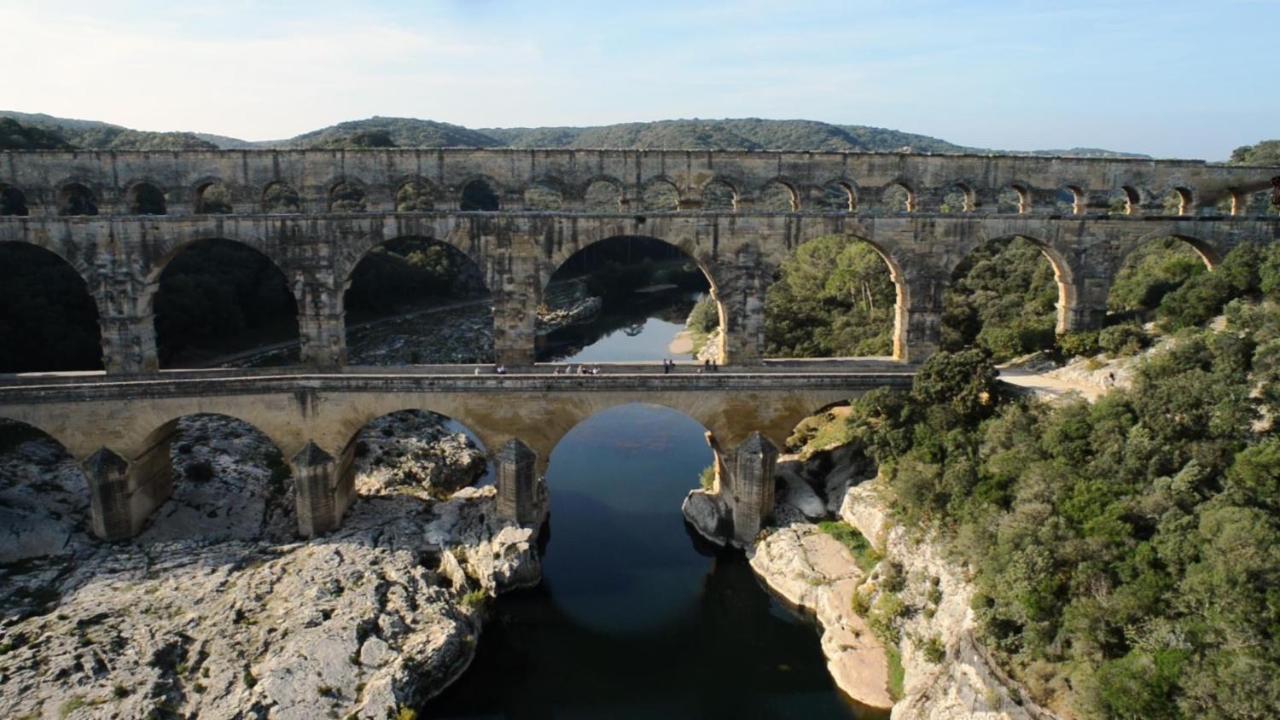 Studio Havre De Paix Au Pont Du Gard Piscine Et Jacuzzi Chez Valerie Payre Vers-Pont-du-Gard Buitenkant foto